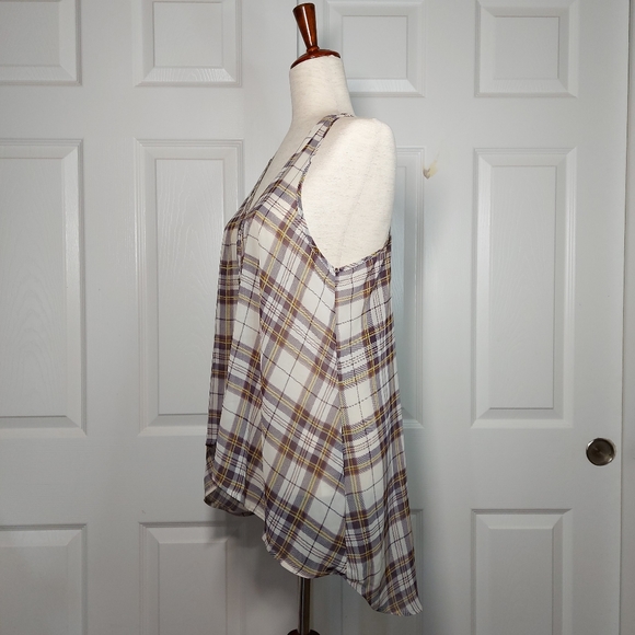 DECREE: V Neck Plaid Button Hi-low Chiffon Top | Size M - Picture 13 of 16